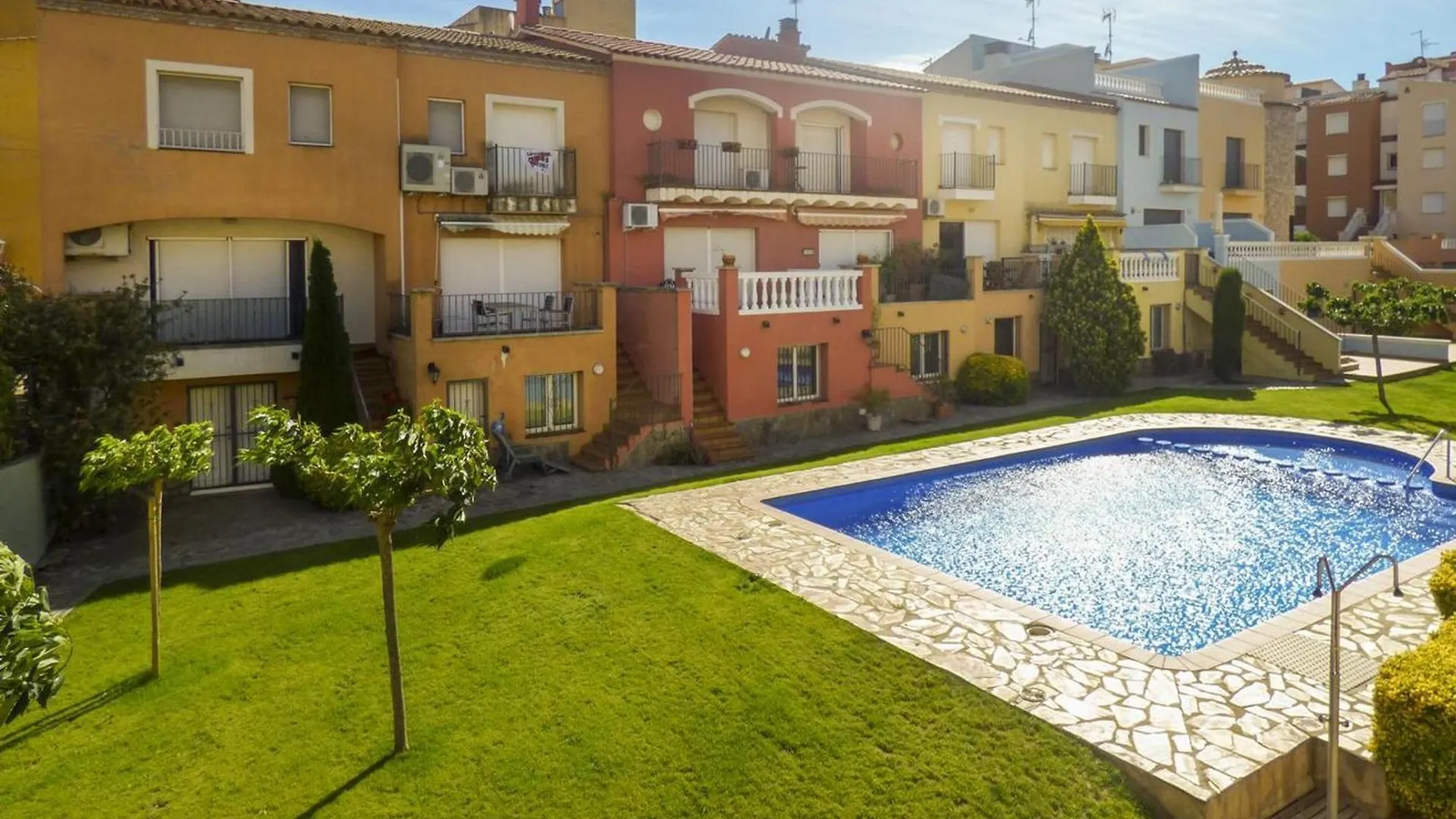 Casa Con Piscina Privada A 100M De La Playa, Ideal Para Familias - Hisp-288-61 Empuriabrava Hébergement de vacances